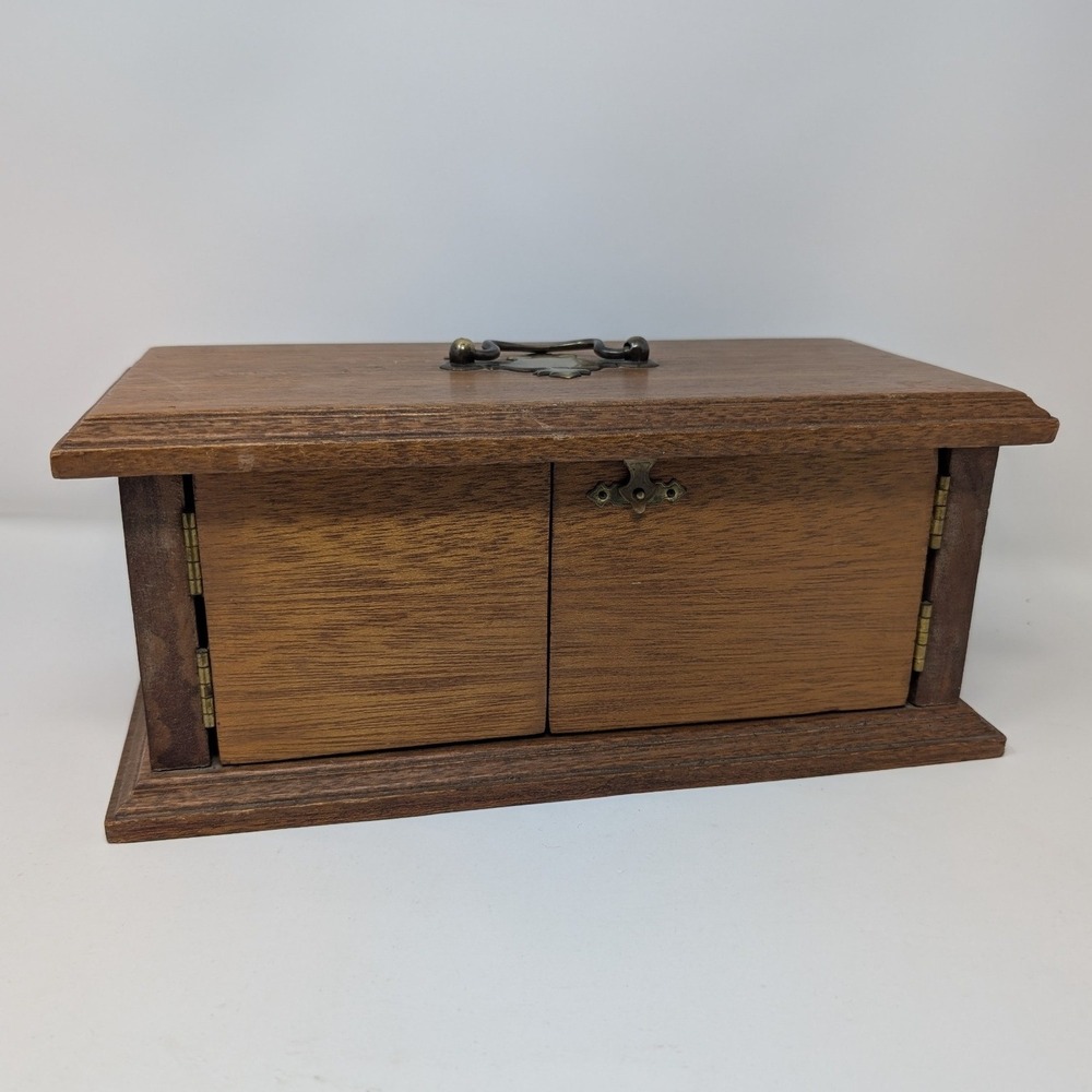 Vintage wooden poker chip carousel box w/ unique swing out chip holders gambling - Picture 7 of 16